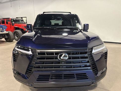 Used 2026 Lexus GX 550 AWD/4WD image 8