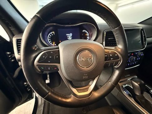 Used 2020 Jeep Grand Cherokee Altitude RWD image 19