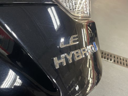 Used 2023 Toyota Corolla LE w/ LE Premium Package image 33