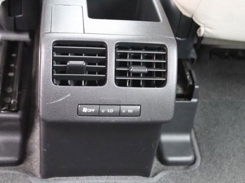 Used 2012 MAZDA MAZDA5 Sport image 52