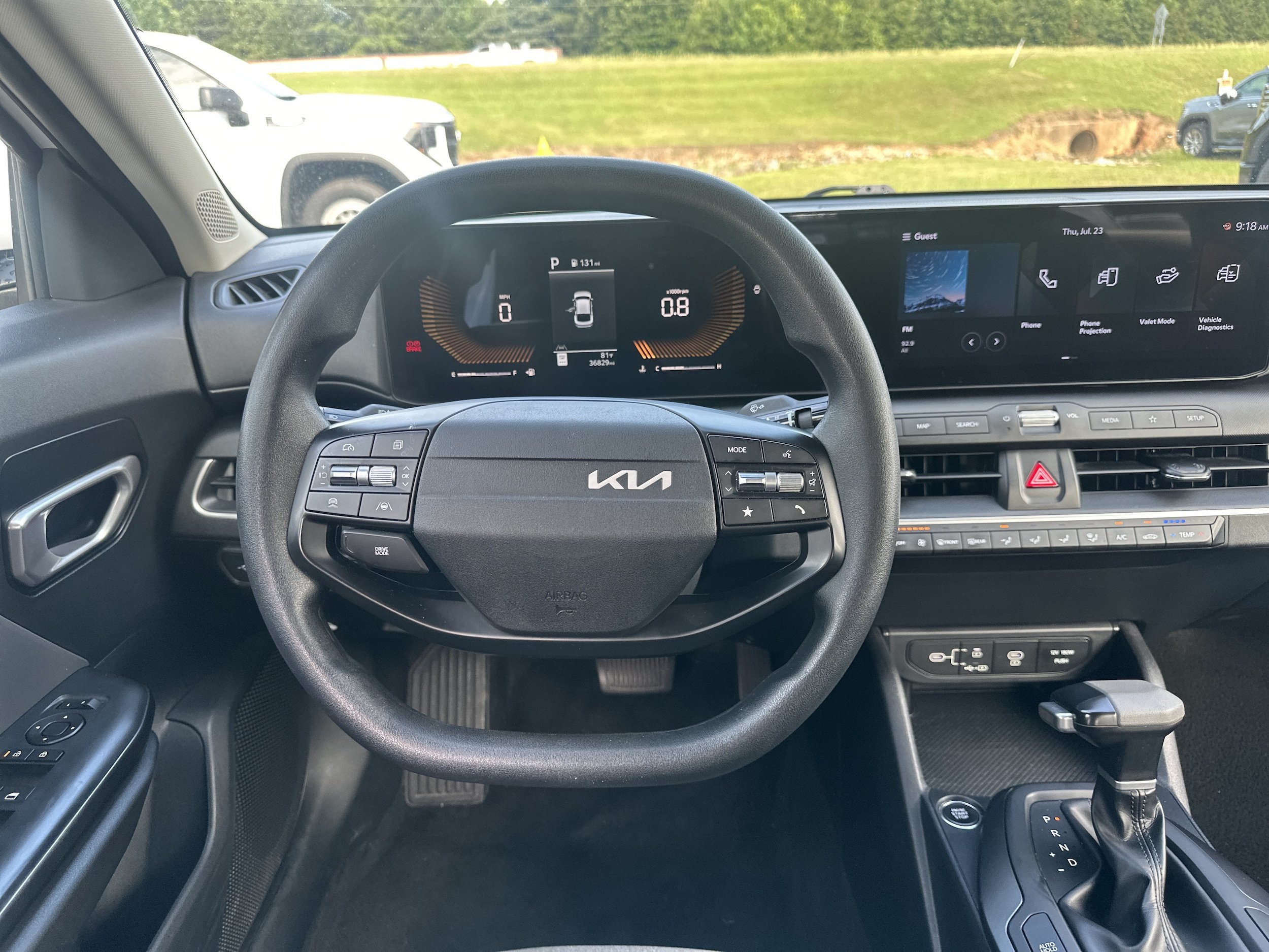 Used 2025 Kia K4 FWD image 23