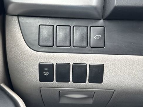 Used 2015 Toyota Highlander Plus AWD/4WD image 30