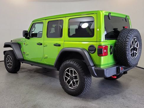 Used 2025 Jeep Wrangler Unlimited Rubicon w/ Safety Group AWD/4WD image 5