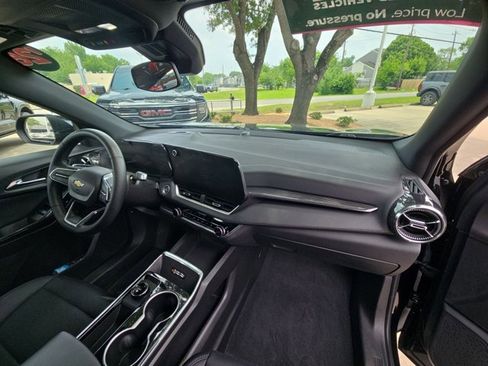 Used 2026 Chevrolet Equinox LT w/ Convenience Package II FWD image 20