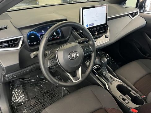 Used 2026 Toyota Corolla SE w/ SE Package FWD image 22