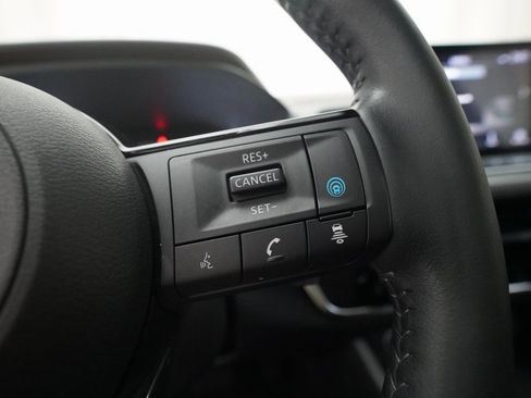 Certified 2023 Nissan Rogue SV w/ SV Premium B Package image 19