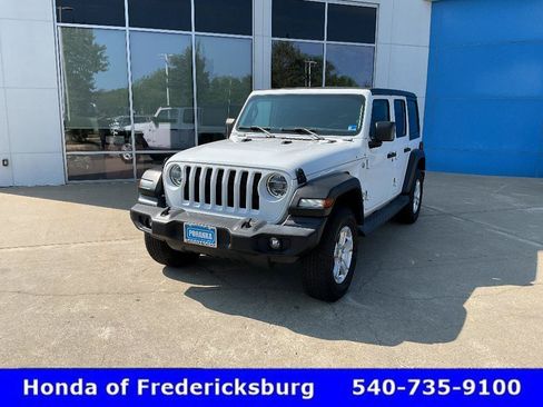 Used 2020 Jeep Wrangler Unlimited Sport S AWD/4WD image 2
