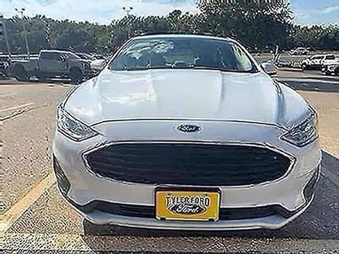 Used 2020 Ford Fusion S FWD image 2