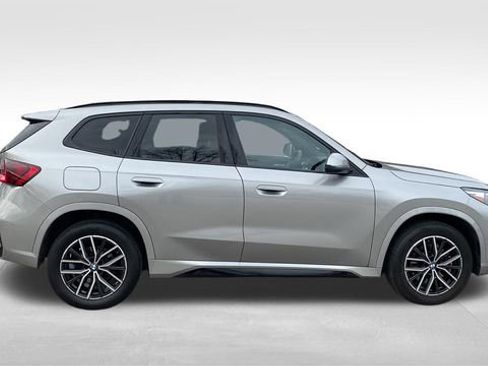 Used 2025 BMW X1 xDrive28i AWD/4WD image 10