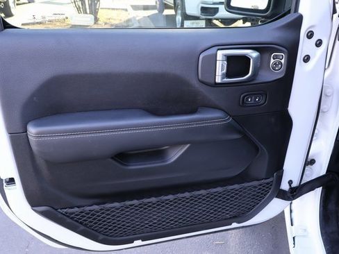 Used 2021 Jeep Gladiator Overland w/ Popular Equipment Package image 29