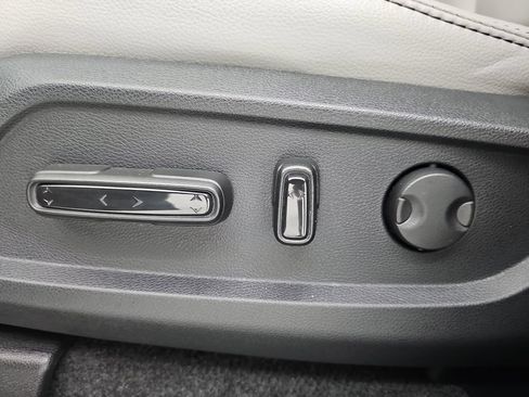 Used 2024 Honda Pilot EX-L image 43