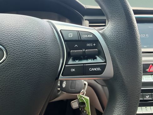 Used 2019 Hyundai Sonata SE FWD image 14