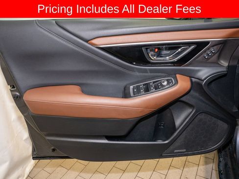 Used 2023 Subaru Outback Touring AWD/4WD image 13