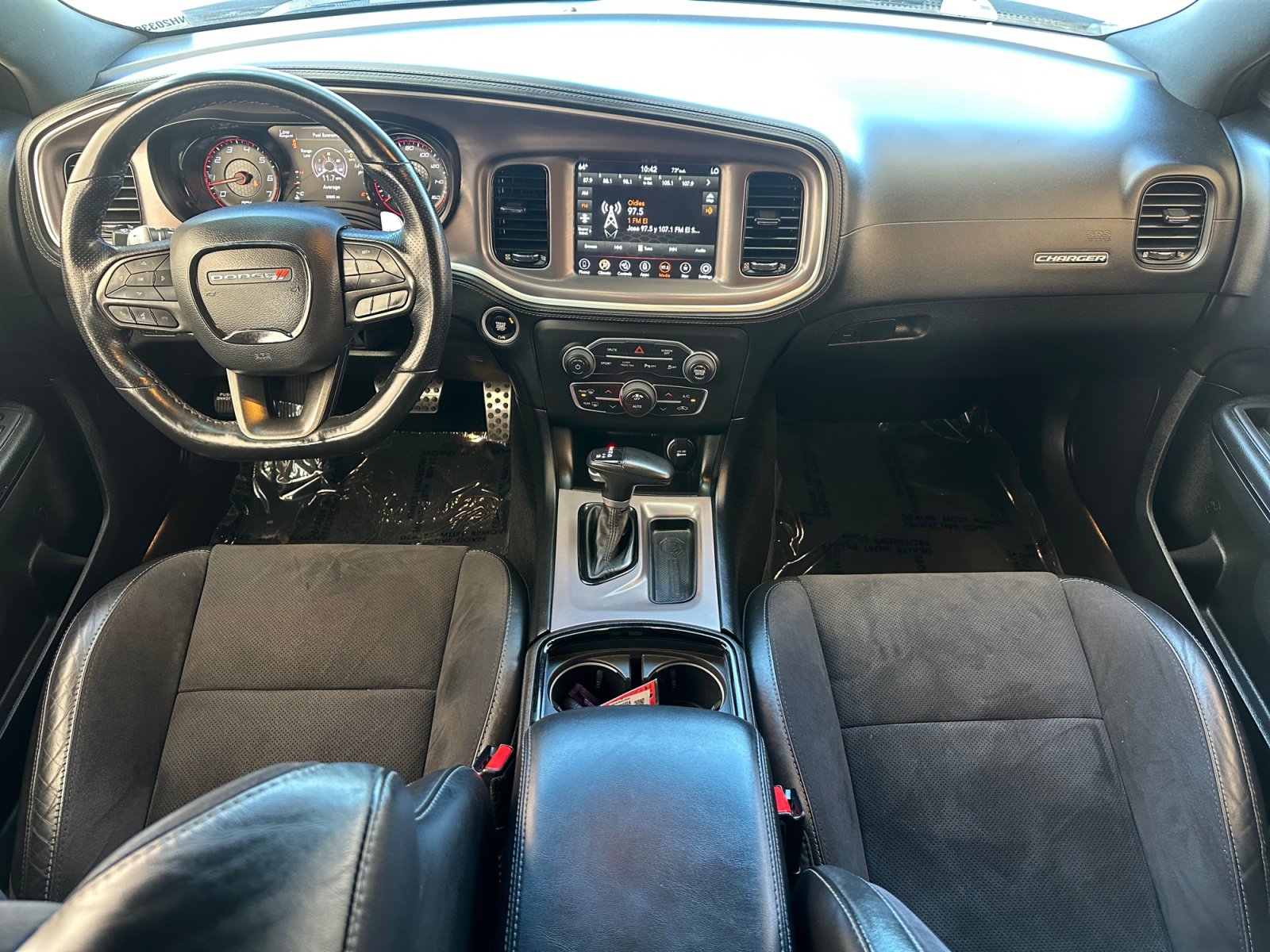 Used 2022 Dodge Charger R/T w/ Plus Group RWD image 11
