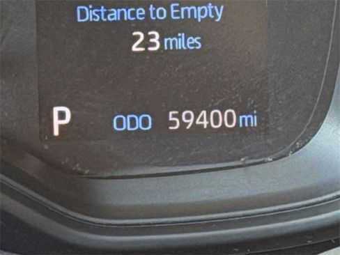 Used 2021 Toyota Corolla LE image 30