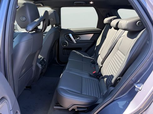 Certified 2025 Land Rover Discovery Sport Dynamic SE AWD/4WD image 31