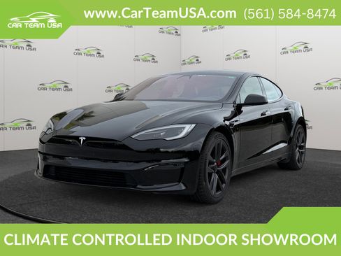 Used 2024 Tesla Model S Plaid image 1