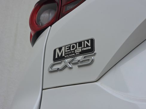 Used 2017 MAZDA CX-5 Sport image 40