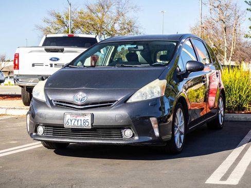 Used 2013 Toyota Prius V Two image 3