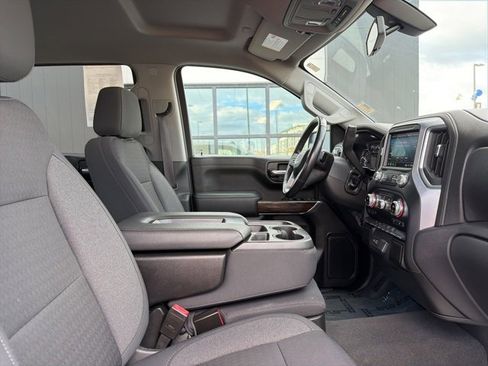Used 2021 GMC Sierra 1500 SLE w/ X31 Off-Road Package image 10