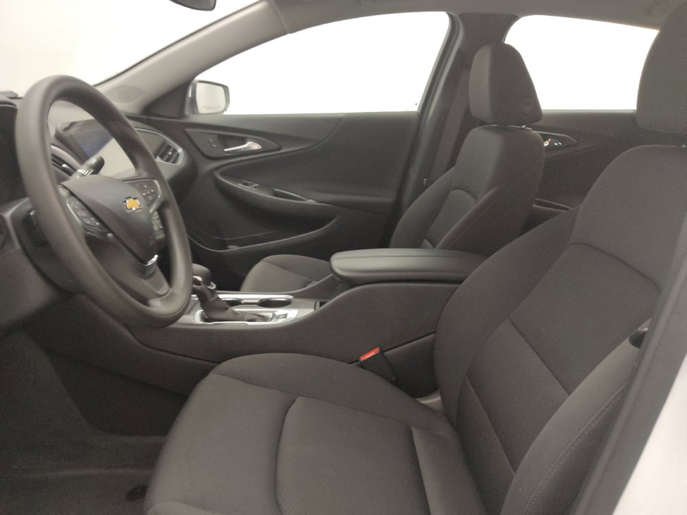 Used 2023 Chevrolet Malibu LT FWD image 17