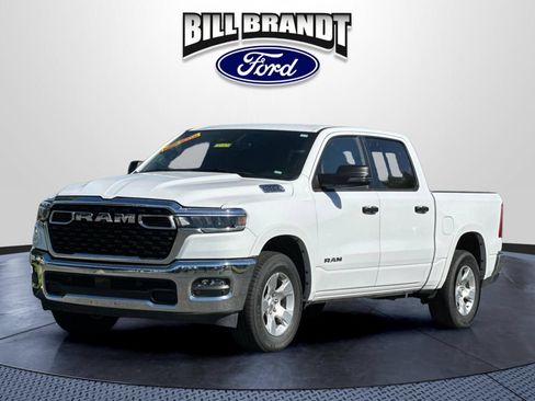Used 2025 RAM 1500 Big Horn AWD/4WD image 7