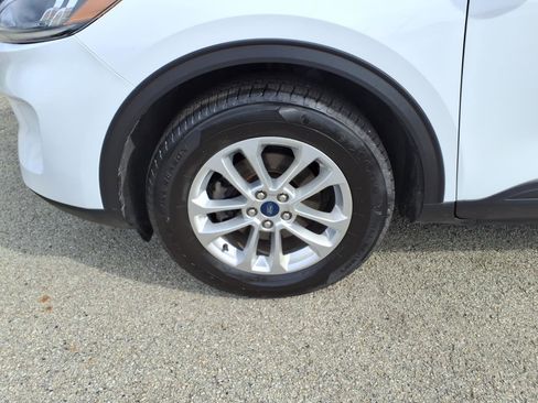 Used 2021 Ford Escape SE w/ Convenience Package image 4