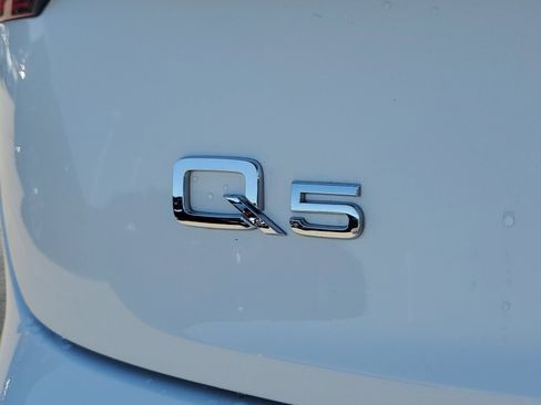 Used 2022 Audi Q5 2.0T Premium AWD/4WD image 7