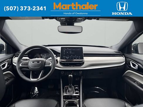 Used 2025 Jeep Compass Limited AWD/4WD image 22