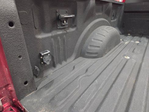 Used 2019 Ford F250 XLT w/ XLT Premium Package image 32