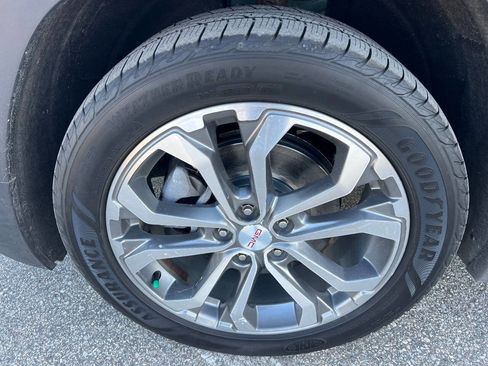 Used 2020 GMC Terrain SLT w/ Preferred Package image 23