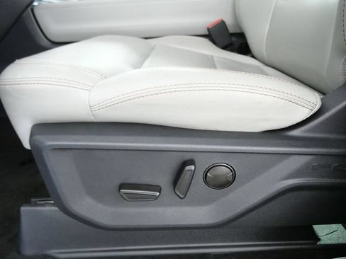 Certified 2025 Ford Expedition Active AWD/4WD image 16