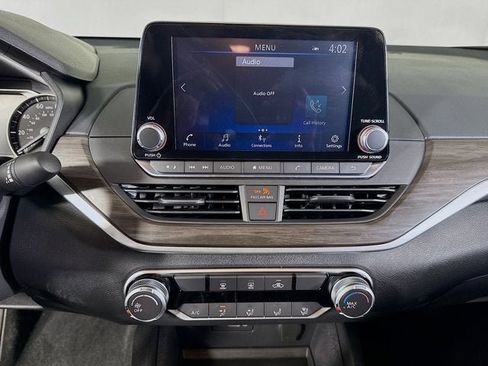 New 2026 Nissan Altima 2.5 SV FWD image 14