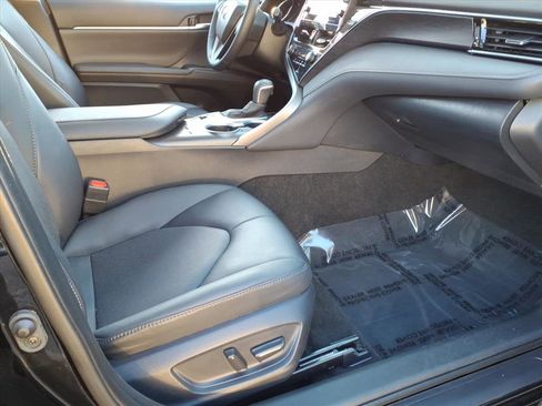 Certified 2023 Toyota Camry XLE image 8
