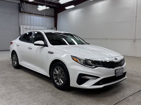 Used 2019 Kia Optima LX image 22