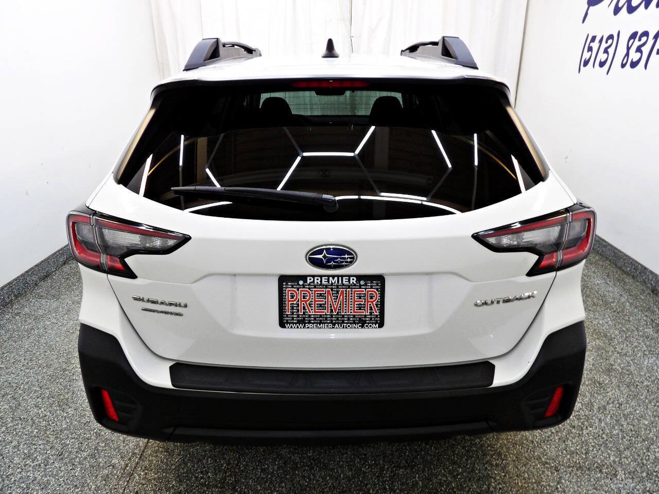Used 2022 Subaru Outback Premium AWD/4WD image 5