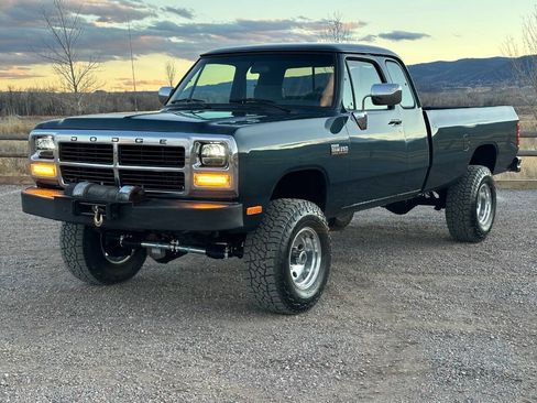 Used 1992 Dodge D/W Truck 250 image 2