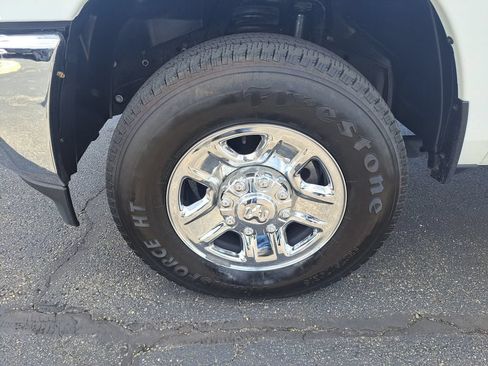 Certified 2022 RAM 2500 Big Horn w/ Cold Weather Group AWD/4WD image 36