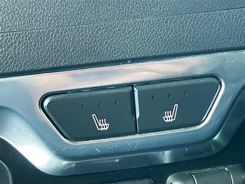 Used 2021 Chevrolet Silverado 1500 High Country w/ Technology Package image 28