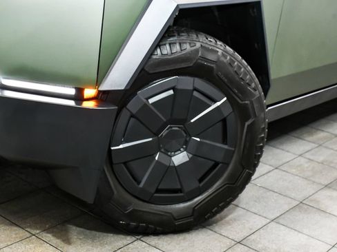 Used 2024 Tesla Cybertruck Cyberbeast AWD/4WD image 77
