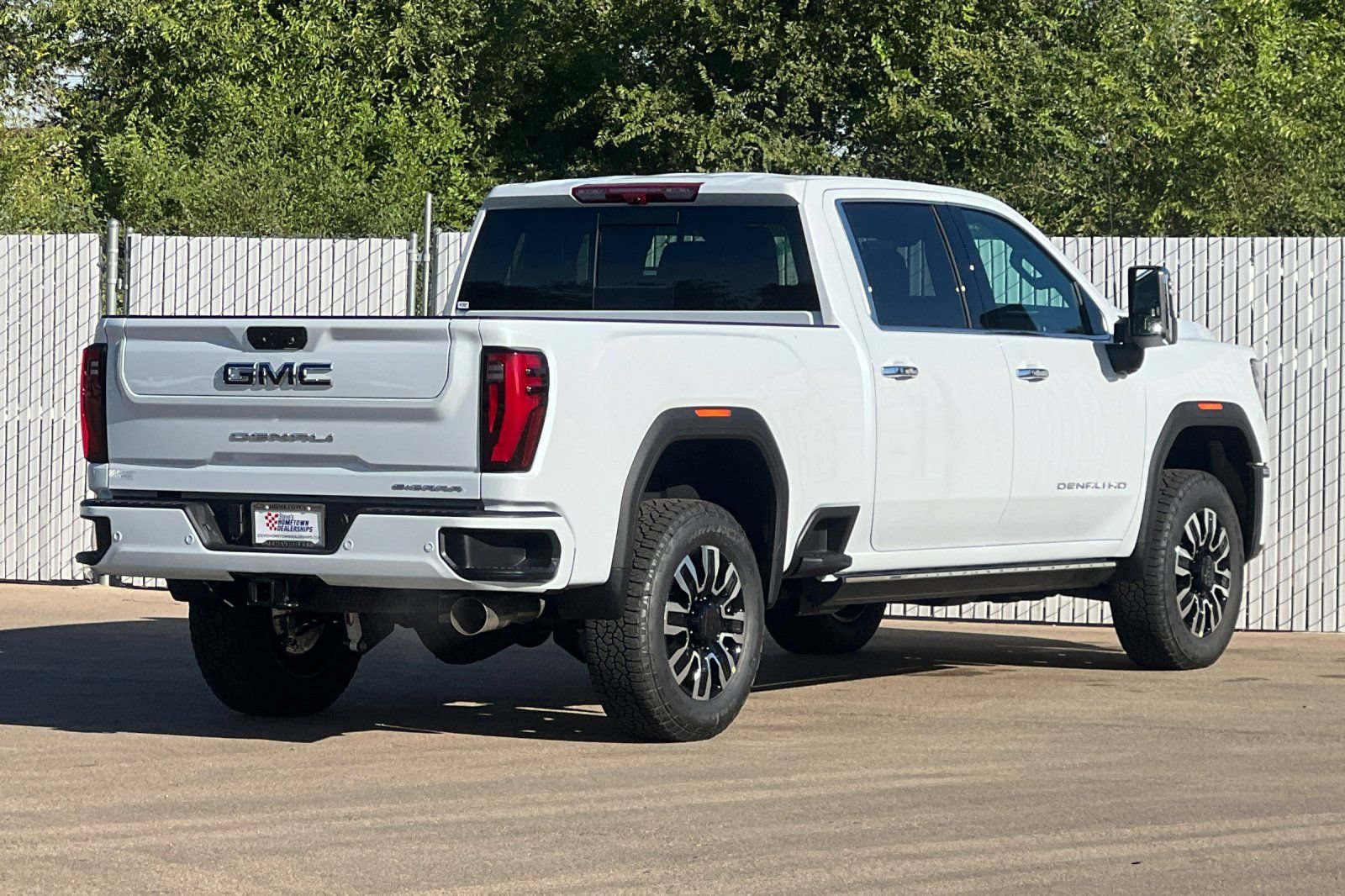 New 2026 GMC Sierra 2500 Denali Ultimate AWD/4WD image 4