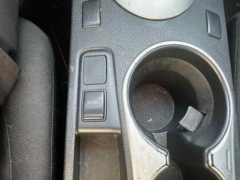 Used 2013 Nissan Rogue S image 35