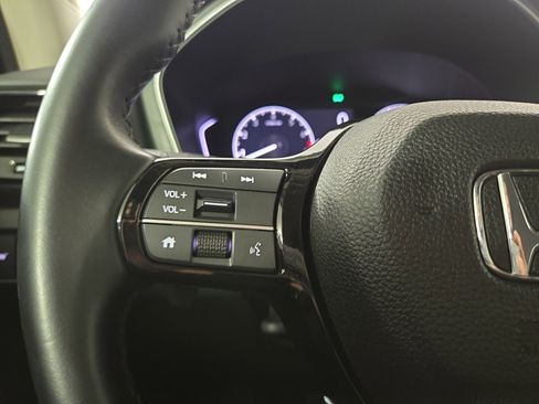 Used 2023 Honda Pilot EX-L image 16