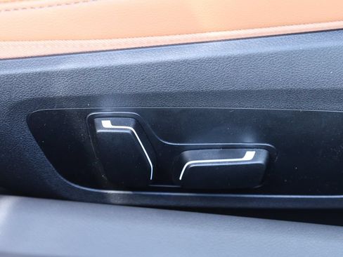 Used 2025 BMW 230i Coupe RWD image 21