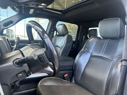 Used 2018 RAM 3500 Laramie Longhorn AWD/4WD image 13