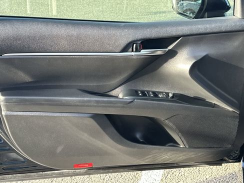Used 2020 Toyota Camry LE FWD image 28