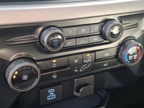 Used 2024 Ford F150 XL image 14