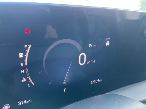 Used 2025 Buick Encore GX Preferred image 40