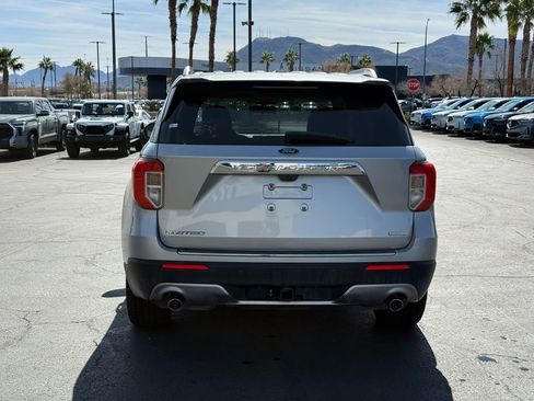 Used 2020 Ford Explorer Limited w/ Class III Trailer Tow Package image 4