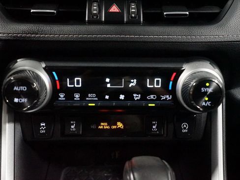 Used 2025 Toyota RAV4 XLE Premium w/ Weather Package AWD/4WD image 20